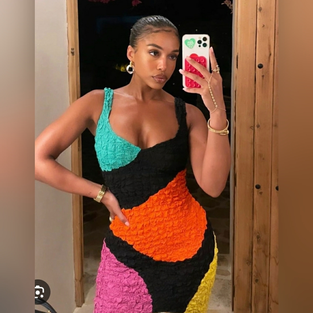 Popcorn stretch Midi Dress